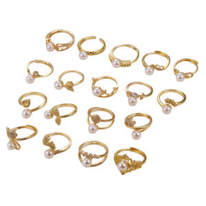 Anillo de Cobre de Lujo Ligero para Mujer, Estilo Europeo Americano, con Perla de Agua Dulce, Versátil, de Alta Gama, Moda Transfronteriza - Product Image 5