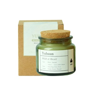 Bougie parfumée en liège brun dans un bocal en verre vert, porte-bougie en verre, forme ronde scellée, impression de logo disponible - Product Image 4
