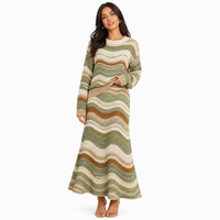 Ensemble de luxe pour femme en tricot, pull à manches cloche, jupe longue à rayures ondulées, style bohème chic, tenue haut de gamme, vente en gros, personnalisation OEM ODM