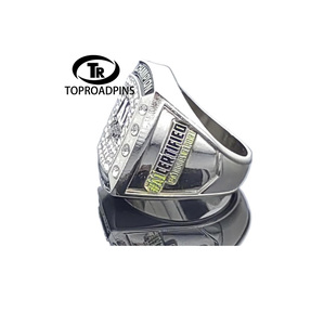 Nuovo Trofeo Personalizzato 2024 per Campionato di Fantasy Football, Anelli da Campionato Mondiale in Lega di Calcio in Lega di Zinco per Uomo in Offerta - Product Image 1
