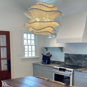 Lampe suspendue en osier tissé naturel écologique Ascial, faite à la main, style bohème, en rotin et bambou, pour restaurant - Product Image 3