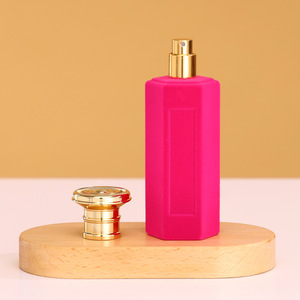 Sang Trọng 50Ml Hình Lục Giác Chai Nước Hoa Thủy Tinh Với Hợp Kim Kẽm Cap & Tufted Bơm Phun Đổ Xô Nước Hoa Chai Thủy Tinh Với Tufted - Product Image 2