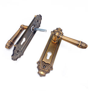 Poignée de serrure de porte <span class=keywords><strong>en</strong></span> alliage de zinc <span class=keywords><strong>en</strong></span> laiton massif moderne classique de luxe ensemble de poignée de levier de serrure de porte <span class=keywords><strong>en</strong></span> bois longue plaque - Product Image 4