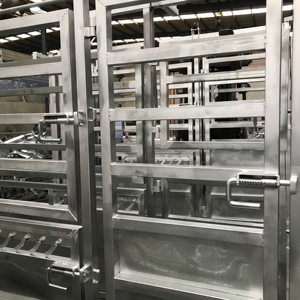 Équipement d'élevage Bétail Squeeze Chute Premium Automatique Vet Crush Avec Menton Support - Product Image 3