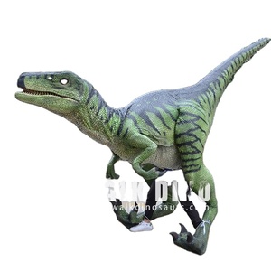 Costume de dinosaure réaliste pour adulte, en silicone, avec caméra intégrée et voix rugissante synchronisée, idéal pour les remises de diplômes et le Nouvel An - Product Image 1