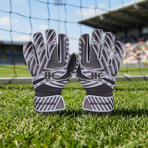 ถุงมือผู้รักษาประตูฟุตบอลสีดำ Super Soft Soccer แบบมืออาชีพ ตัดเย็บแบบ Negative Cut หนา 4 มม. - Product Image 2