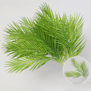 Végétation artificielle essentielle : Longues branches vertes pour décor floral de mariage, chemin de table et arrière-plan - Product Image 1