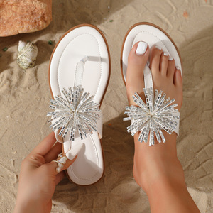 Sandalias de lujo de moda con punta abierta para mujer, en dos colores, estilo pantuflas para exteriores. - Product Image 4
