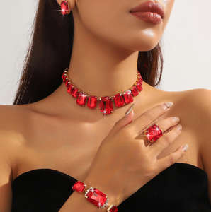 ブライダル4ピースセット人気クリスタルラインストーンネックレスブレスレットリングスタッドイヤリング女性用ジュエリーセット - Product Image 4