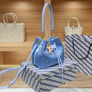 <span class=keywords><strong>Bolso</strong></span> de <span class=keywords><strong>Mano</strong></span> Tipo Hobo Rosa Intenso para Mujer, <span class=keywords><strong>Bolso</strong></span> de <span class=keywords><strong>Mano</strong></span> con Pedrería, <span class=keywords><strong>Bolso</strong></span> Bandolera de Cristal para Fiestas Nocturnas y Bodas - Product Image 2