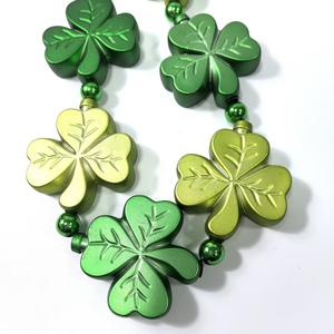 Collana con Perline a Trifoglio Verde per San Patrizio, Vendita all'Ingrosso, in Plastica e Metallo, Ideale per Decorazioni di Feste e Carnevale - Product Image 4