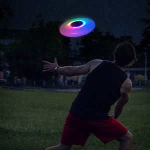 Cadeaux de Noël Rechargeable Light Up Led Flying Disc Jouets Led Magic Disc - Product Image 2