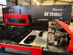 Macchine Utensili di Seconda Mano, Pressa Punzonatrice CNC ad Alte Prestazioni, Macchina Giapponese Usata, Completamente Revisionata - Product Image 4