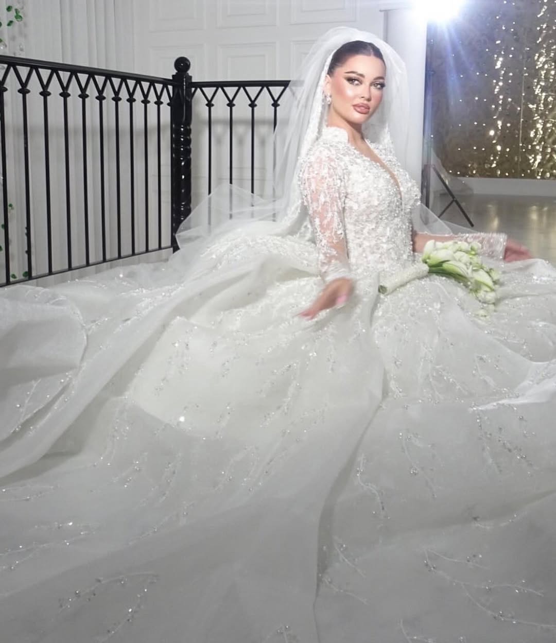 chinese dress ladies Ivory Lace Net A-Line Bridal Gown with Bolero