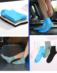 Eco-friendly Sport Compression <b>Socks</b> Custom Logo <b>Moisture</b> Wicking Breathable Recovery Pressure <b>Socks</b> for Men - Product Image 3