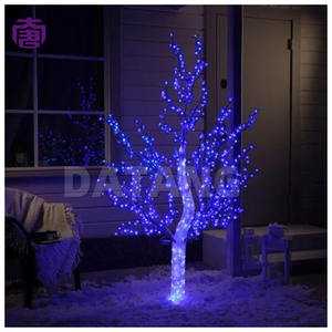 Árbol de Resina LED con Luz Decorativa para Jardín, Paisaje y Decoración Navideña para Exteriores con Iluminación Cálida Ambiental - Product Image 4