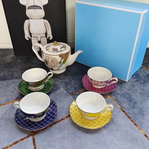 Vente flash : Service à café et à thé en céramique fine de luxe nordique, 9 pièces - Product Image 1