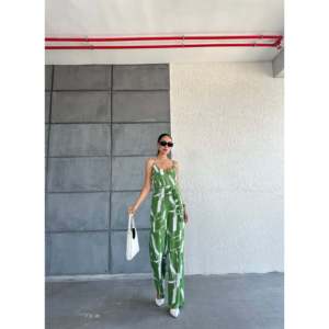 Elegante Mono Verde con Estampado Blanco, Cuello en V, Tirantes, Cintura Alta, Sin Mangas, Satinado, Ropa de Calle Moderna para Mujer, Transpirable - Product Image 2