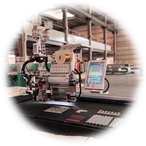 12 kim đơn đầu <span class=keywords><strong>2</strong></span> hạt <span class=keywords><strong>sequin</strong></span> Cording Máy thêu vi tính 500*1200mm may công nghiệp - Product Image 2