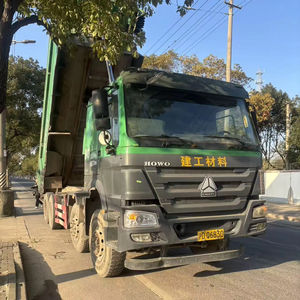 Camion à benne basculante d'occasion HOWO 8*4 Prix ​​abordable Excellentes performances Camion à benne basculante d'occasion HOWO à vendre 12 pneus - Product Image 1