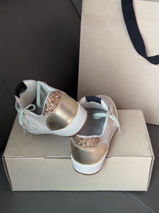 Zapatos Retro Dirty Shoes, Nuevos Zapatos Deportivos Planos de Cuero con Estrellas para Mujer y Hombre, Plantilla para Aumentar la Altura, Estrella de Cinco Puntas - Product Image 2