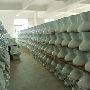 Set <span class=keywords><strong>doccia</strong></span> WC e lavabo in ceramica placcata oro Design moderno - Product Image 5