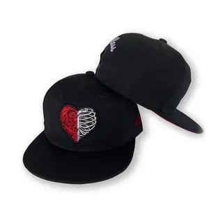 Reliable hat supplier OEM low MOQ flat brim baseball caps custom labels stickers embroidery logo snapback cap