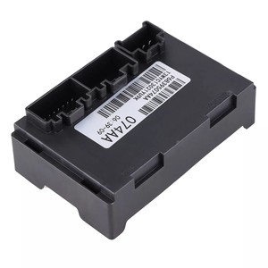 Módulo de Control de Caja de Transferencia Jeep P68395074AA para Grand Cherokee Durango 2011-2013 - Product Image 1