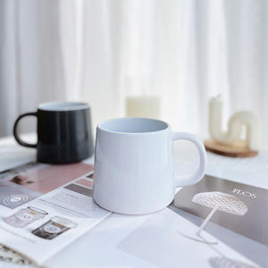 Mug en céramique grande capacité, couleur unie, pour café et eau, usage quotidien, idéal pour les cadeaux promotionnels - Product Image 1