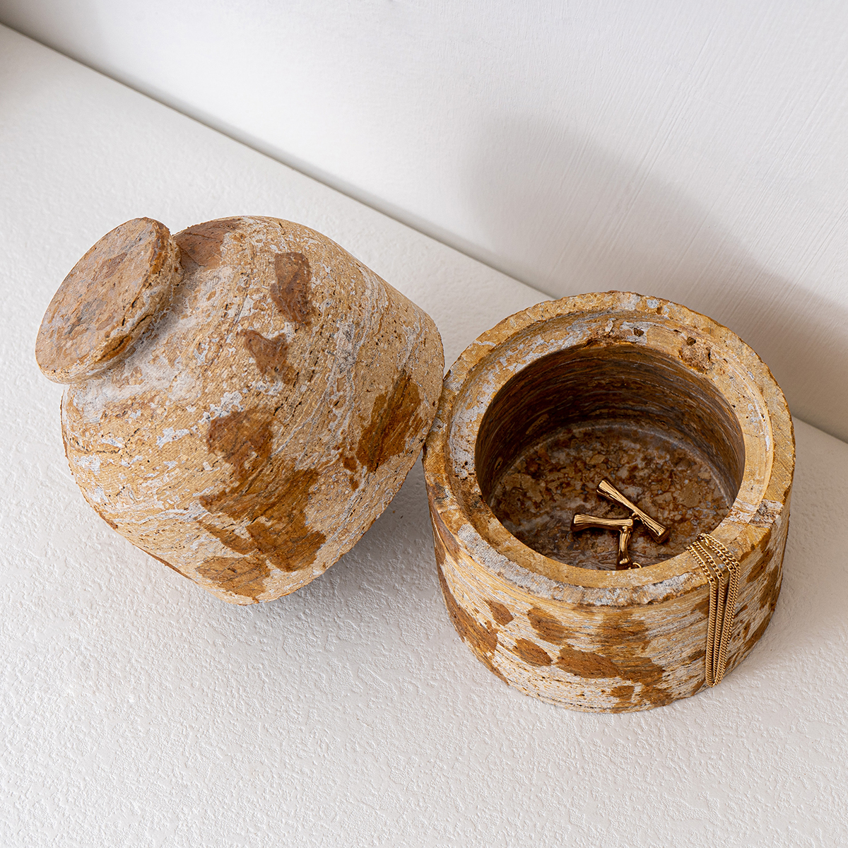 Wholesale Home Decor Round storage marble jar with stone lid kitchen Jewelry Storage jar mable canister Wholesale Round Marble Home Decor Storage Jar with Stone Lid Wholesale,Home Decor,Storage Jar,Stone Lid,Round,Marble,Round Marble,mable canister,stone lid,marble jar