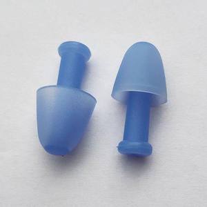 Tapones de Silicona para Natación, Elegantes y Cómodos, con Clip Nasal y Accesorios para Surf - Product Image 1