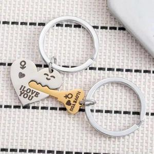 Nuevo Llavero Minimalista Dorado y Plateado, un Par de Llaveros, Regalo de San Valentín, Amor de Pareja, Llaves de Acero Inoxidable - Product Image 1