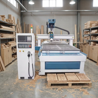 Machine de fraisage CNC industrielle 1325 ATC pour le travail du bois, changeur d'outils automatique, haute précision, graveur pour portes d'armoires