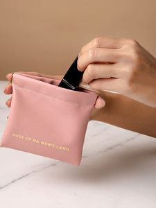 กล่องใส่เครื่องมือพกพาแบบหนัง PU น้ำหนักเบา ยี่ห้อ NIEN สำหรับผู้หญิง พร้อมโลโก้ OEM แบบกำหนดเอง  พร้อมคลิปหนีบแบบสปริง  สำหรับใส่เครื่องสำอางขนาดเล็ก สายดาต้าแบบใช้ซ้ำได้ - Product Image 5