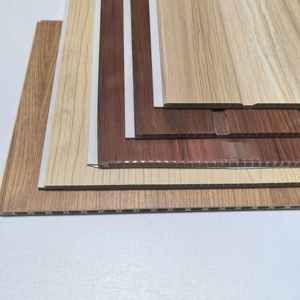 Panneaux de plafond en <span class=keywords><strong>PVC</strong></span> polyvalents, panneaux muraux, imperméables, ignifuges, faciles à installer, faible entretien, pour usage résidentiel et commercial - Product Image 1