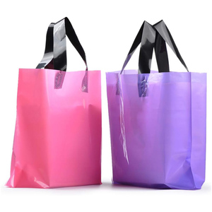 Sacs de courses promotionnels en plastique grand format multicolores avec soufflets latéraux et poignée en anse imprimée en héliogravure, recyclables - Product Image 1