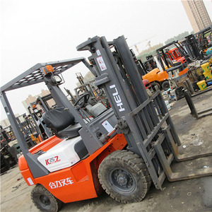 Montacargas Diésel HELI de 2.5 Toneladas, Homologado por la CE, con Motor Japonés, Tracción en las 4 Ruedas, Longitud de Horquilla de 1150 mm - Product Image 4