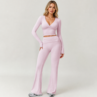 Nouvel ensemble de yoga deux pièces pour femmes, couleur unie, col en V, manches longues, pantalon évasé taille haute, tenue de sport fitness