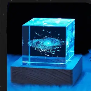Cubo intagliato interno luminoso squisito creativo di cristallo san valentino invia fidanzate regalo di compleanno artigianato cubo di cristallo