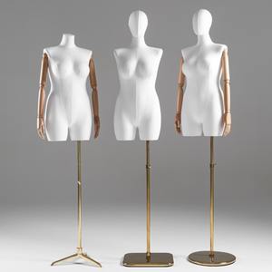 Mannequins demi-corps en bois OEM ODM pour femmes grandes tailles avec tête pour vitrine de magasin de vêtements - Product Image 3