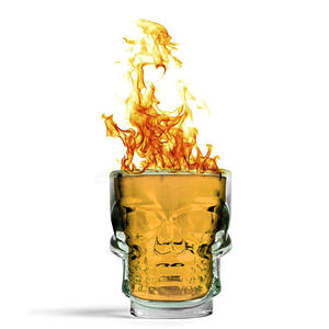 Lujo Vacío Mini Glass Whisky Tequila Tazas 50ml Skull Head Shape Shot Yard Bebidas congeladas Tazas <span class=keywords><strong>de</strong></span> vidrio al por mayor - Product Image 2