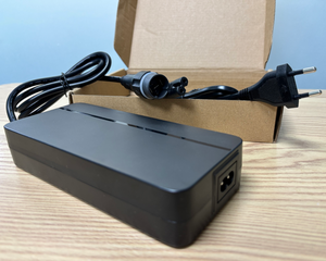 Pengisi Daya Cepat Yamaha 42V 4A dengan Konektor Colokan EU US AU UK untuk Sepeda Listrik - Product Image 6