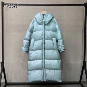 Doudoune de Luxe Grossiste Épaissie Rembourrée à Capuche <span class=keywords><strong>Grande</strong></span> <span class=keywords><strong>Taille</strong></span> Hiver pour <span class=keywords><strong>Femme</strong></span> 90% Duvet de Canard Blanc Chaud Noir - Product Image 5