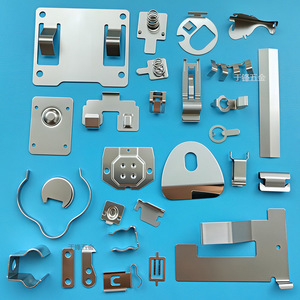 Composants de formage métallique sur mesure Yu Feng Hardware : Pièces estampées en acier inoxydable 301 316, clips à ressort, plaques de pression, boucles - Product Image 1