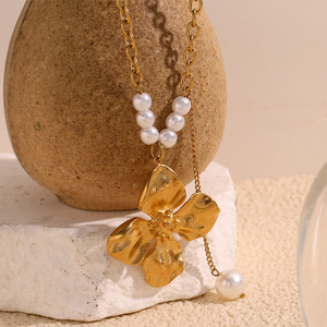Collana elegante con ciondolo di perle imitazione fiore nuovo arrivo un pezzo placcato oro 18K gioielli in acciaio inossidabile - Product Image 5