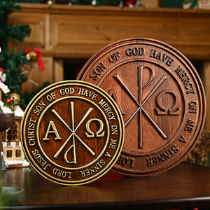 Targa Rotonda in Legno con Nome Sacro di Gesù Cristo, Simbolo Chi Rho Alfa e Omega, Arte Murale con Preghiera in Latino per Decorazione Chiesa - Product Image 3