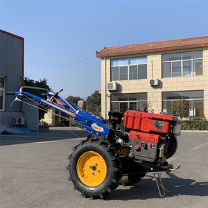 Tracteur à chenilles diesel avec attache <span class=keywords><strong>de</strong></span> remorque <span class=keywords><strong>pour</strong></span> le <span class=keywords><strong>transport</strong></span> agricole, le <span class=keywords><strong>transport</strong></span> <span class=keywords><strong>de</strong></span> matériaux et les travaux logistiques agricoles - Product Image 1
