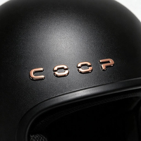 Étiquette 3D en PVC souple entièrement personnalisée, logo personnalisé, emblème résistant aux UV, badge ajusté au contour pour casque de moto, autocollant de marque 3M