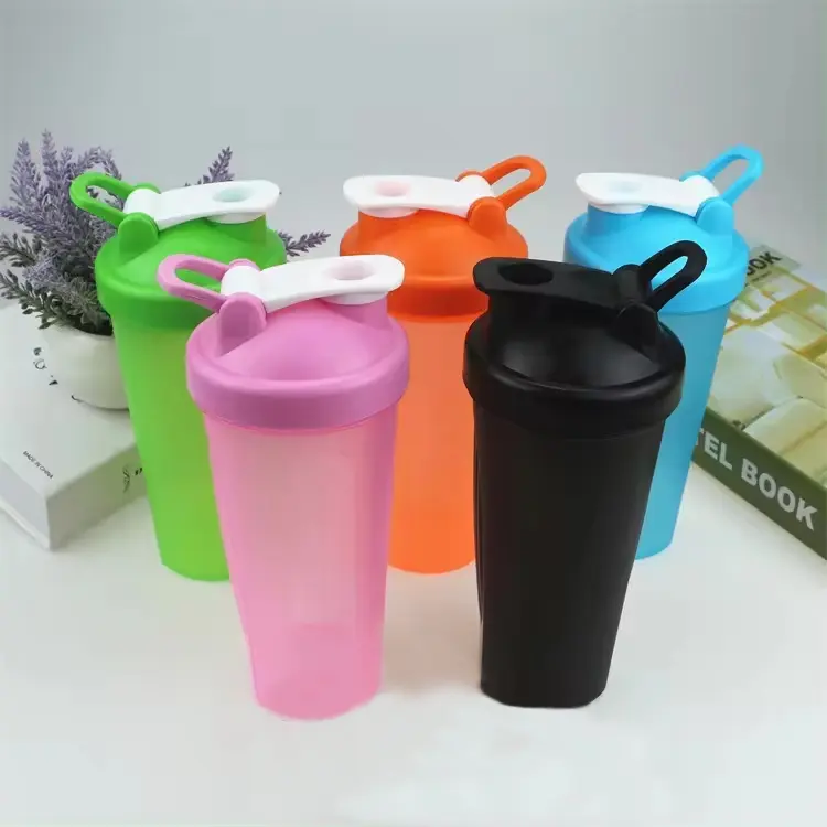 Bouteille Shaker personnalisée Logo Fitness BPAFree bouteille d'eau en plastique protéine sport Gym Shaker 2023 meilleure vente