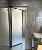 Pintu Ayun Kamar Mandi Kaca Tempered Buram dengan Bingkai Aluminium Ultra Tipis, Pintu Toilet, Pintu Kaca untuk Proyek Hotel & Apartemen